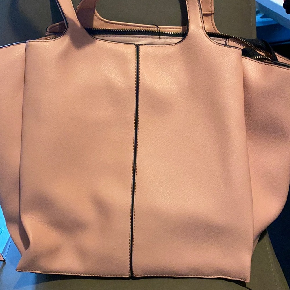Used large Tote